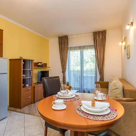 米莱斯缇克别墅酒店 招待所 4*